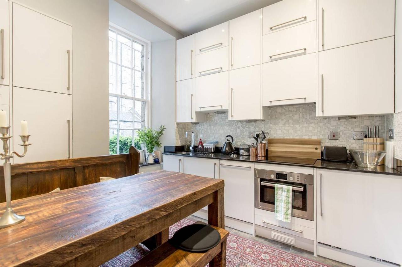 Joivy Converted Flat In Historic Building In New Town Edimburgo Exterior foto