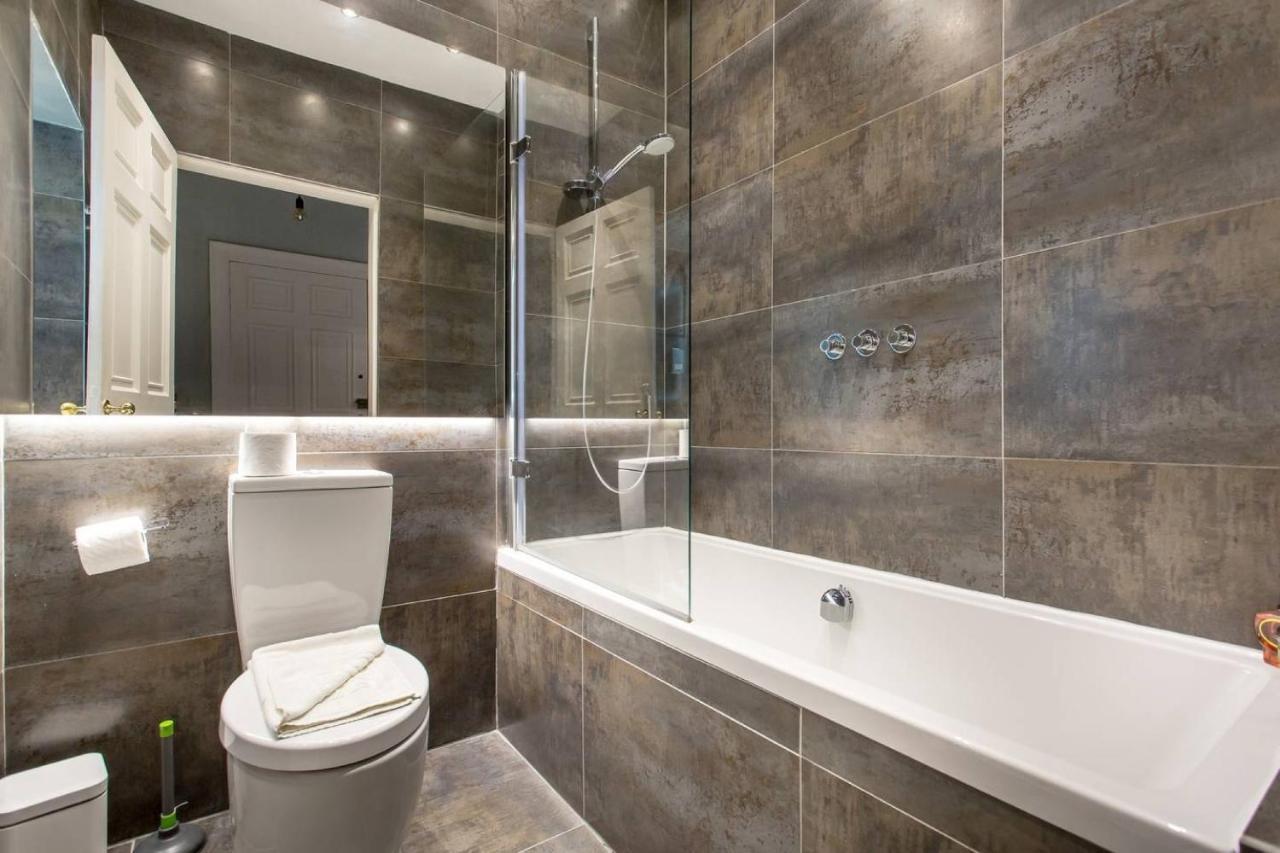 Joivy Converted Flat In Historic Building In New Town Edimburgo Exterior foto